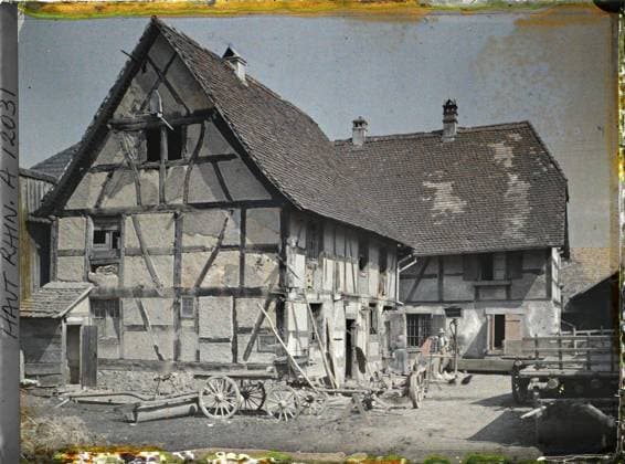 RECORD DATE NOT STATED Dannemarie, Haut-Rhin, Alsace, France Coin de Ferme , 1917 - Alsace - Paul Castelnau (photographic section of the armies) - (June) (French - ï»¿Dannemarie , Haut-Rhin , Alsace , France Coin de ferme). Farm, rural life, forehead, Daily life, First World War, France, Dannemarie, farm corner Copyright: xpiemagsx AKahnlpie020223-155 !ACHTUNG AUFNAHMEDATUM GESCHÄTZT!