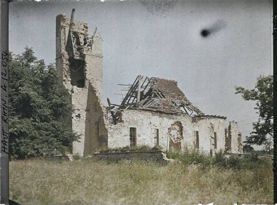 RECORD DATE NOT STATED Seppois-le-Bas, Haut-Rhin, Alsace, France The church (exterior) , 1917 - Alsace - Paul Castelnau (photographic section of the armies) - (June) (French - ï»¿Seppois-le-Bas , Haut-Rhin , Alsace , France L Ã glise ( extÃ rieur )). Church, ruins, front, bombardment, First World War, France, Seppois Le Bas, the Church (exterior) Copyright: xpiemagsx AKahnlpie020223-215 !ACHTUNG AUFNAHMEDATUM GESCHÄTZT!