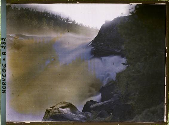 RECORD DATE NOT STATED Fagernes, Norvege Cascades you Noeselo , 1910 - Voyage of Albert Kahn and Auguste LÃ on in Scandinavia - (August 9 - September 14) (French - ï»¿Fagernes , Norvege Cascades du Noeselo). Landscape, waterfall, river, hydrography, Nature , Environment, Suede, Fagenes, Cascades You Noeselo Copyright: xpiemagsx AKahnlpie020223-15826 !ACHTUNG AUFNAHMEDATUM GESCHÄTZT!