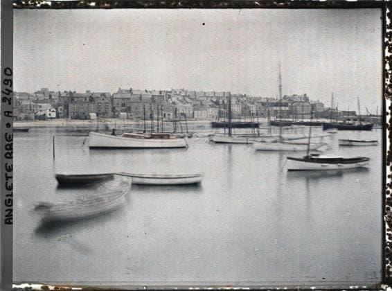 RECORD DATE NOT STATED Saint-Is, Cornwall, England Port of Saint-Yves , 1913 - England - Auguste LÃ on - (August 28 - September 3) (French - ï»¿Saint-Ives , Cornouailles , Angleterre Port de Saint-Yves). Civil engineering, fishing , sea trades, port, maritime transport, Habitat , architecture, economic activity, transport, England, London, port Copyright: xpiemagsx AKahnlpie020223-3164 !ACHTUNG AUFNAHMEDATUM GESCHÄTZT!