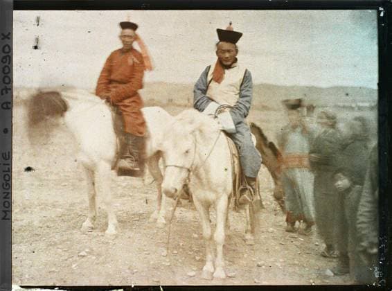 RECORD DATE NOT STATED Ourga, Mongolia two riders on the large market square, located west of the city , 1913 - Mongolia - StÃ phane Passet - (July 6-25) (French - ï»¿Ourga , Mongolie Deux cavaliers sur la grande place du marchÃ , situÃ e Ã l™ouest de la ville). Horse, rider, real animal, costume, Tibetan rite Buddhism, child, civil servant, place, man, Animal, clothing, religion, human beings Copyright: xpiemagsx AKahnlpie020223-1683 !ACHTUNG AUFNAHMEDATUM GESCHÄTZT!