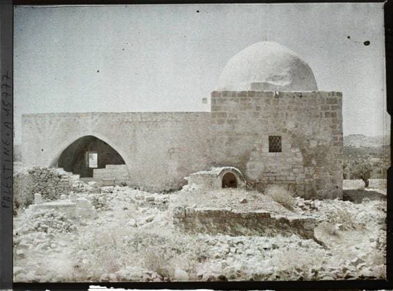 RECORD DATE NOT STATED Surrounded by Bethlehem, Palestine the tomb of Rachel , 1918 - Near East, Egypt, Palestine, Cyprus - Paul Castelnau (photographic section of the armies) - (January 9 -October 6) (French - ï»¿Environs de BethlÃ em , Palestine Le tombeau de Rachel). Tomb, Judaism, funeral architecture, Religion , Habitat , Architecture, Palestine, approx. de Bethlehem, tomb of Rachel (surroundings of Bethlehem) Copyright: xpiemagsx AKahnlpie020223-329 !ACHTUNG AUFNAHMEDATUM GESCHÄTZT!
