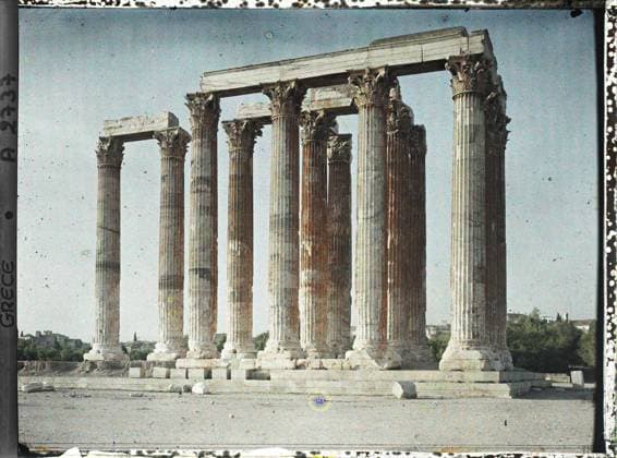 RECORD DATE NOT STATED Athens, Greece columns of the temple of Olympian Zeus (one of the angles) , 1913 - Balkans, Italy - Jean Brunhes and Auguste LÃ on - (September - October 23) (French - ï»¿Athenes , Grece Colonnes du Temple de Zeus Olympien ( l un des angles )). Temple, archaeological vestige, column, Greco-Roman polytheism, Antiquity, carved decor, religious architecture, Habitat , Architecture , Religion , Art, Greece, Athens, the temple of Olympian Zeus Copyright: xpiemagsx AKahnlpie020223-4374 !ACHTUNG AUFNAHMEDATUM GESCHÄTZT!