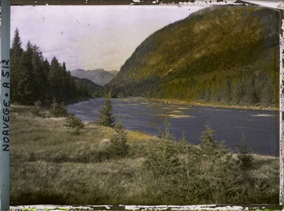 RECORD DATE NOT STATED Vinje, Norway a kilometer from Smorklepp , 1910 - Voyage of Albert Kahn and Auguste LÃ on in Scandinavia - (August 9 - September 14) (French - ï»¿Vinje , Norvege ÃÄ un kilometre de Smorklepp). Landscape, mont , mountain, conifer, forest , wood, exists in high definition, watercourses, hydrography, Nature , Environment, HD, From Dalen to KaukÃ li Copyright: xpiemagsx AKahnlpie020223-16019 !ACHTUNG AUFNAHMEDATUM GESCHÄTZT!