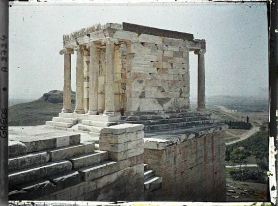 RECORD DATE NOT STATED Athens, Greece on the Acropolis, the temple of Athena Nike (east facade and northern profile) , 1913 - Balkans, Italy - Jean Brunhes and Auguste LÃ on - (September - October 23) (French - ï»¿Athenes , Grece Sur l Acropole , le Temple d AthÃ na Nike ( facade est et profil nord )). Temple, archaeological vestige, exists in high definition, portico, column, Greco-Roman polytheism, Antiquity, religious architecture, Habitat , Architecture , HD , Religion , Art, Greece, Athens, still the temple of victory has a landscape of AloÃ«s and Oliviers. Copyright: xpiemagsx AKahnlpie020223-4337 !ACHTUNG AUFNAHMEDATUM GESCHÄTZT!