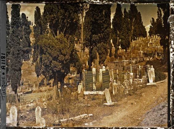 RECORD DATE NOT STATED Constantinople (current Istanbul), Turkey in the Eyüp cemetery , 1912 - Turkey - StÃ phane Passet - (September) (French - ï»¿Constantinople ( actuelle Istanbul ) , Turquie Dans le cimetiere d Eyüp). Grave, cemetery, Islam, vegetation , botany, Religion, nature , environment, Turkey, Eyoub, the cemetery Copyright: xpiemagsx AKahnlpie020223-4394 !ACHTUNG AUFNAHMEDATUM GESCHÄTZT!