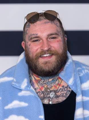 February 2, 2023, Los Angeles, California, USA: Teddy Swims at the red carpet of the Warner Music Group Pre-Grammy Party 2023 held at The Hollywood Athletic Club held in Los Angeles, California on Thursday February 2, 2023. PI Los Angeles USA - ZUMAp124 20230202_zaa_p124_088 Copyright: xJAVIERxROJASx
