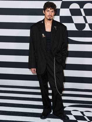 Warner Music Group Pre-Grammy Party 2023 American singer and songwriter Omar Apollo arrives at the Warner Music Group Pre-Grammy Party 2023 held at the Hollywood Athletic Club on February 2, 2023 in Hollywood, Los Angeles, California, United States. Hollywood Athletic Club, Hollywood, Los Angeles, California California United States  Copyright: xImagexPressxAgencyx originalFilename: collin-warnermu230202_npe02.jpg