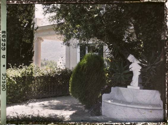 RECORD DATE NOT STATED Corfu, Greece L Achilleion - La Villa , 1913 - Balkans, Italy - Jean Brunhes and Auguste LÃ on - (September - October 23) (French - ï»¿Corfou , Grece L Achilleion - La villa). Statue, sculpture, villa, park , garden, palace , castle, vegetation , botany, Art, Habitat , Architecture, Nature , Environment, Greece, Corfu, Achilleion - La Villa Copyright: xpiemagsx AKahnlpie020223-1389 !ACHTUNG AUFNAHMEDATUM GESCHÄTZT!