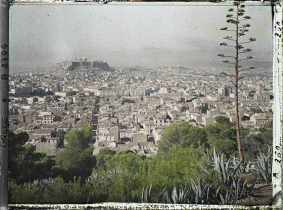 RECORD DATE NOT STATED Athens, Greece Panorama (on the city) towards the Acropolis from Mount Lycabette (277 m) (on the right, a aloe) , 1913 - Balkans, Italy - Jean Brunhes and Auguste LÃ on - (September - October 23) (French - ï»¿Athenes , Grece Panorama ( sur la ville ) vers l Acropole depuis le Mont Lycabette ( 277 m ) ( Ã la droite , un aloes )). Mont , Mountain, exists in high definition, agglomeration panorama, vegetation , botany, HD, Habitat , Architecture, Nature , Environment, Greece, Athens, the acropolis with a great aloÃ«s on the right Copyright: xpiemagsx AKahnlpie020223-4323 !ACHTUNG AUFNAHMEDATUM GESCHÄTZT!