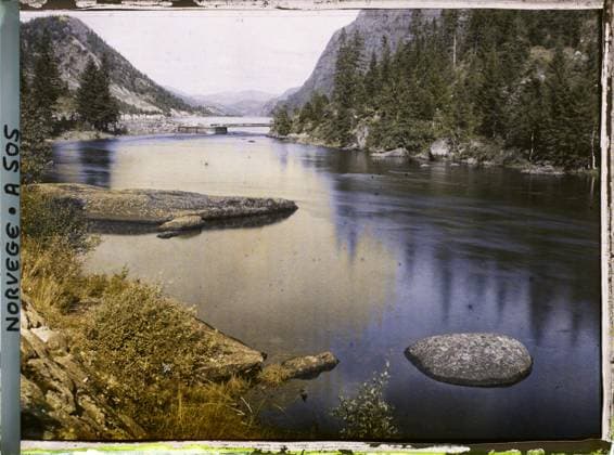 RECORD DATE NOT STATED Near Dalen, Norway? Watercourse , 1910 - Voyage of Albert Kahn and Auguste LÃ on in Scandinavia - (August 9 - September 14) (French - ï»¿Pres de Dalen , Norvege? Un cours d eau). Landscape, mont , mountain, conifer, valley, watercourses, hydrography, Nature , Environment, Route the dual Ã cavity (edland) Copyright: xpiemagsx AKahnlpie020223-16011 !ACHTUNG AUFNAHMEDATUM GESCHÄTZT!