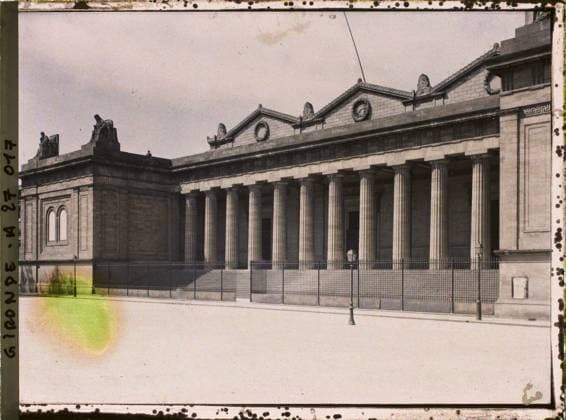 RECORD DATE NOT STATED Bordeaux, France , 1920-1921 - Charente, Gironde, Basse -PyrÃ nÃ es, Hautes PyrÃ nÃ es - Fernand Cuville (French - ï»¿Bordeaux , France). Floor , Reverbera, justice, public civil architecture, portico, column, pediment, grid, palace , castle, Company, Habitat , Architecture, France, Bordeaux, courthouse (facade) Copyright: xpiemagsx AKahnlpie020223-21924 !ACHTUNG AUFNAHMEDATUM GESCHÄTZT!