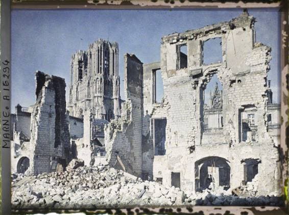 RECORD DATE NOT STATED Reims , Marne , Champagne , France , 1919 - Devastated regions, Marne, Aisne - Paul Castelnau - (February -March) (French - ï»¿Reims , Marne , Champagne , France). Church, bell tower, ruins, bombing, street , neighborhood, medium age, rubble, post-war, religious architecture, First World War, Habitat , Architecture, Art, France, Reims, View of rue Chanzy Copyright: xpiemagsx AKahnlpie020223-19598 !ACHTUNG AUFNAHMEDATUM GESCHÄTZT!