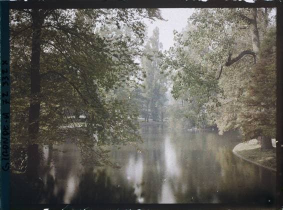 RECORD DATE NOT STATED Bordeaux, France the public garden , 1920-1921 - Charente, Gironde, Basse -PyrÃ nÃ es, Hautes PyrÃ nÃ es - Fernand Cuville (French - ï»¿Bordeaux , France Le jardin public). Water room, park , garden, Habitat , Architecture Copyright: xpiemagsx AKahnlpie020223-23489 !ACHTUNG AUFNAHMEDATUM GESCHÄTZT!