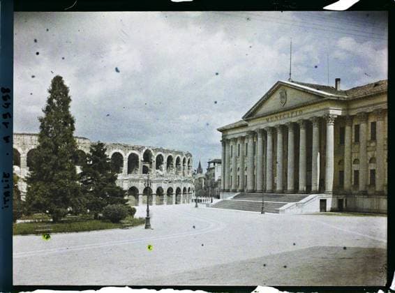 RECORD DATE NOT STATED Verona, Italy the town hall or municipal and the arenas , 1918 - Italy - Fernand Cuville - (March -August) (French - ï»¿VÃ rone , Italie L hÃ tel de Ville ou Municipio et les arenes). Town hall , town hall, archaeological vestige, amphitheater , arena, arc , arcade , arceau, place, antiquity, Habitat , Architecture , Art, Italy, Verona, Municipio Copyright: xpiemagsx AKahnlpie020223-14761 !ACHTUNG AUFNAHMEDATUM GESCHÄTZT!