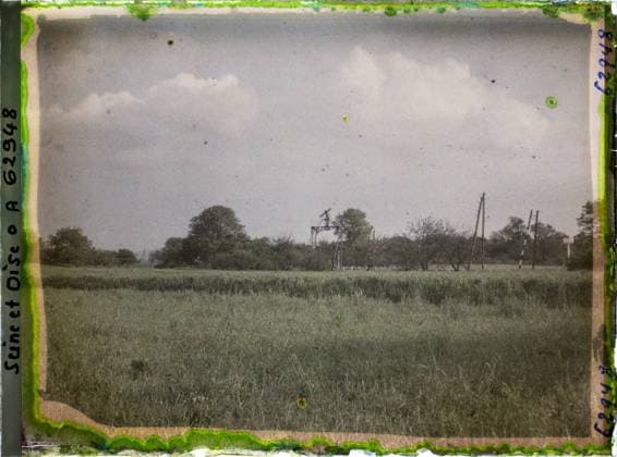 RECORD DATE NOT STATED FrÃ pillon, France , 1930 - Ile -de -France - StÃ phane Passet - (May 1, July 8) (French - ï»¿FrÃ pillon , France). Landscape, electrical installation, agriculture , breeding, field, Nature , environment, economic activity, Ile de France, Frepillon, stormy sky Copyright: xpiemagsx AKahnlpie020223-22254 !ACHTUNG AUFNAHMEDATUM GESCHÄTZT!