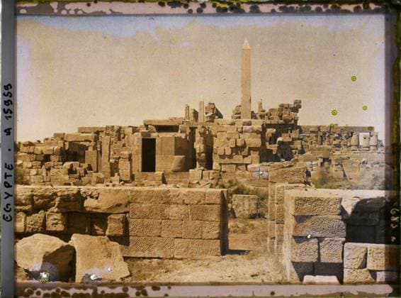 RECORD DATE NOT STATED Karnak, Egypt, obelisk Africa of the Khonsou Temple from the sanctuary of the Middle Empire of the Temple of Amon-RÃ¢ , 1918 - Near East, Egypt, Palestine, Cyprus - Paul Castelnau (photographic section of the armies) - (January 9 -October 6) (French - ï»¿Karnak , Egypte , Afrique ObÃ lisques du temple de Khonsou depuis le sanctuaire du Moyen Empire du temple d Amon-RÃ¢). Obelisk, temple, archaeological vestige, bas-relief, Egyptian polytheism, religious architecture, Habitat , Architecture , Religion, Egypt, Karnak, the temple of Amon, remains of the temple of the Middle Empire Copyright: xpiemagsx AKahnlpie020223-8107 !ACHTUNG AUFNAHMEDATUM GESCHÄTZT!