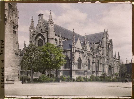 RECORD DATE NOT STATED Bordeaux, France , 1920-1921 - Charente, Gironde, Basse -PyrÃ nÃ es, Hautes PyrÃ nÃ es - Fernand Cuville (French - ï»¿Bordeaux , France). Church, Christianity, Middle Ages, religious architecture, Religion , Art , Habitat , Architecture, France, Bordeaux, St Michel Church Copyright: xpiemagsx AKahnlpie020223-23412 !ACHTUNG AUFNAHMEDATUM GESCHÄTZT!