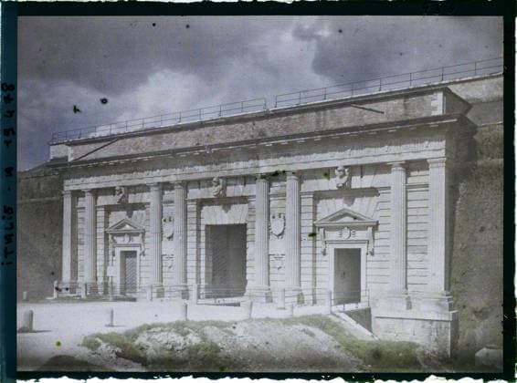 RECORD DATE NOT STATED Verona, Italy Porte Palio , 1918 - Italy - Fernand Cuville - (March -August) (French - ï»¿VÃ rone , Italie Porte Palio). Fortified architecture, door, fortifications, Renaissance, Habitat , Architecture , Art, Italy, Verona, Porte Pallio Copyright: xpiemagsx AKahnlpie020223-14740 !ACHTUNG AUFNAHMEDATUM GESCHÄTZT!