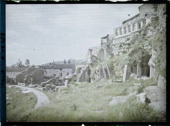 RECORD DATE NOT STATED Verona, Italy Roman theater , 1918 - Italy - Fernand Cuville - (March -August) (French - ï»¿VÃ rone , Italie ThÃ Ã¢tre romain). Archaeological vestige, public civil architecture, antiquity, theater, Habitat , Architecture , Art, Italy, Verona, Roman theater Copyright: xpiemagsx AKahnlpie020223-14724 !ACHTUNG AUFNAHMEDATUM GESCHÄTZT!