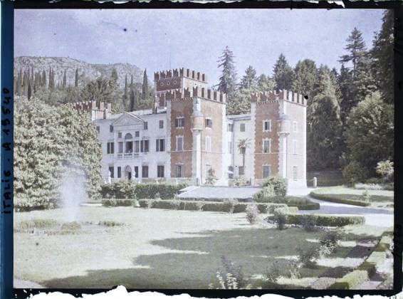 RECORD DATE NOT STATED Lake Garda, Italy Villa Albertini , 1918 - Italy - Fernand Cuville - (March -August) (French - ï»¿Lac de Garde , Italie Villa Albertini). Landscape, conifer, villa, fountain, park , garden, palace , castle, Nature , Environment, Habitat , Architecture, Italy, Lake Garda, Lake Garda (King s castle) Copyright: xpiemagsx AKahnlpie020223-14799 !ACHTUNG AUFNAHMEDATUM GESCHÄTZT!