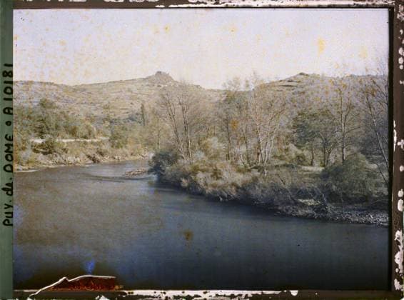 RECORD DATE NOT STATED Elbows, France , 1916-1917 - Auvergne - StÃ phane Passet - (September 1916 - February 1917) (French - ï»¿Coudes , France). Landscape, mont , mountain, valley, volcano, river, hydrography, Nature , Environment, France, elbows, Allier valley, general view of elbows Copyright: xpiemagsx AKahnlpie020223-9430 !ACHTUNG AUFNAHMEDATUM GESCHÄTZT!