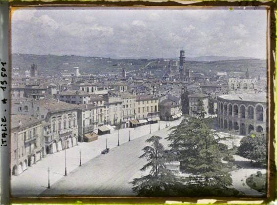 RECORD DATE NOT STATED Verona, Italy Panorama of Place Bra , 1918 - Italy - Fernand Cuville - (March -August) (French - ï»¿VÃ rone , Italie Panorama de la place Bra). Archaeological vestige, bell tower, amphitheater , arena, place, agglomeration panorama, Habitat , Architecture, Italy, Verona, Panorama Place Bra Copyright: xpiemagsx AKahnlpie020223-14764 !ACHTUNG AUFNAHMEDATUM GESCHÄTZT!