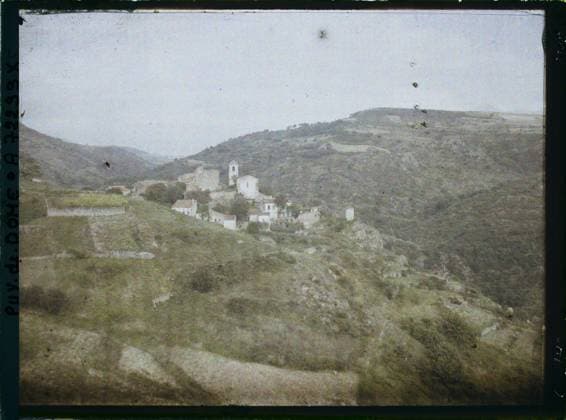 RECORD DATE NOT STATED Saint-Yvoine, France , 1916-1917 - Auvergne - StÃ phane Passet - (September 1916 - February 1917) (French - ï»¿Saint-Yvoine , France). Church, landscape, mont , mountain, bell tower, field, agglomeration panorama, Nature , Environment, Habitat , Architecture Copyright: xpiemagsx AKahnlpie020223-9548 !ACHTUNG AUFNAHMEDATUM GESCHÄTZT!