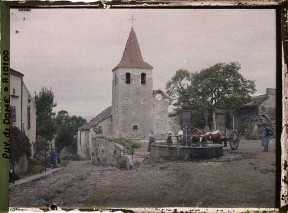 RECORD DATE NOT STATED Vedable, France , 1916-1917 - Auvergne - StÃ phane Passet - (September 1916 - February 1917) (French - ï»¿Vodable , France). Church, real animal, agriculture , breeding, Christianity, clock, bell tower, cow, rural life, column, street scene, street , neighborhood, hydraulic installation, fountain, place, medium age, religious architecture, Animal, economic activity, religion, daily life, housing , architecture, art, France, vudable, the main street Copyright: xpiemagsx AKahnlpie020223-9952 !ACHTUNG AUFNAHMEDATUM GESCHÄTZT!