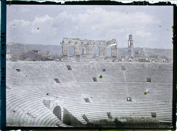 RECORD DATE NOT STATED Verona, Italy Panorama from the arenas , 1918 - Italy - Fernand Cuville - (March -August) (French - ï»¿VÃ rone , Italie Panorama depuis les arenes). Archaeological vestige, bell tower, amphitheater , arena, arc , arcade , arceau, antiquity, agglomeration panorama, Habitat , Architecture , Art, Italy, Verona, panorama from the arenas Copyright: xpiemagsx AKahnlpie020223-14728 !ACHTUNG AUFNAHMEDATUM GESCHÄTZT!