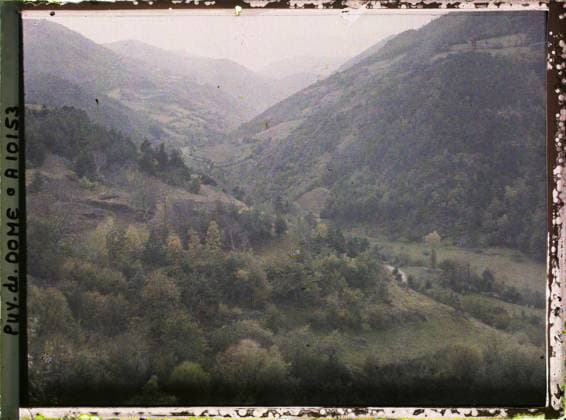 RECORD DATE NOT STATED Puy-de-DÃ me, France , 1916-1917 - Auvergne - StÃ phane Passet - (September 1916 - February 1917) (French - ï»¿Puy-de-DÃ me , France). Landscape, mont , mountain, valley, forest , wood, vegetation , botany, Nature , Environment, France Copyright: xpiemagsx AKahnlpie020223-9401 !ACHTUNG AUFNAHMEDATUM GESCHÄTZT!