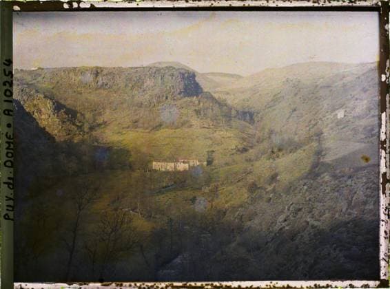 RECORD DATE NOT STATED Ardes, France , 1916-1917 - Auvergne - StÃ phane Passet - (September 1916 - February 1917) (French - ï»¿Ardes , France). Landscape, mont , mountain, valley, river, cliff, Nature , Environment, France, Ardes, VallÃ e de la Couze in Ardes Copyright: xpiemagsx AKahnlpie020223-9491 !ACHTUNG AUFNAHMEDATUM GESCHÄTZT!