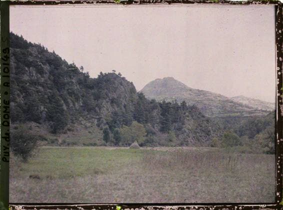 RECORD DATE NOT STATED Puy-de-DÃ me, France , 1916-1917 - Auvergne - StÃ phane Passet - (September 1916 - February 1917) (French - ï»¿Puy-de-DÃ me , France). Landscape, mont , mountain, valley, forest , wood, cliff, Nature , Environment, France, Landscape of the Valbeleix Valley Copyright: xpiemagsx AKahnlpie020223-9396 !ACHTUNG AUFNAHMEDATUM GESCHÄTZT!