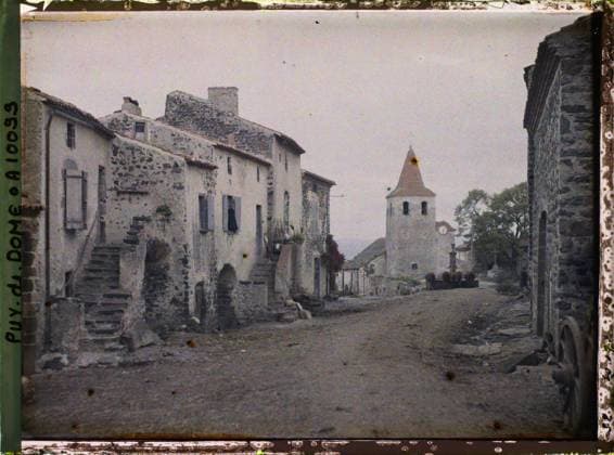 RECORD DATE NOT STATED Vedable, France , 1916-1917 - Auvergne - StÃ phane Passet - (September 1916 - February 1917) (French - ï»¿Vodable , France). Church, staircase, bell tower, rural architecture, home, street , neighborhood, religious architecture, Habitat , Architecture, France, vudable, the main street Copyright: xpiemagsx AKahnlpie020223-9950 !ACHTUNG AUFNAHMEDATUM GESCHÄTZT!
