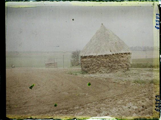 RECORD DATE NOT STATED Vallangoujard, France , 1930 - Ile -de -France - StÃ phane Passet - (June 28 -July 8) (French - ï»¿Vallangoujard , France). Landscape, agriculture , breeding, hay, field, Nature , environment, economic activity, Ile de France, Vallangoujard, the same plowed land and sown in beets Copyright: xpiemagsx AKahnlpie020223-21293 !ACHTUNG AUFNAHMEDATUM GESCHÄTZT!