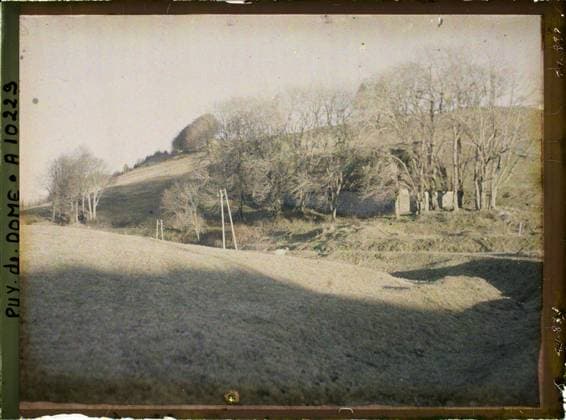 RECORD DATE NOT STATED Vassivieres, France , 1916-1917 - Auvergne - StÃ phane Passet - (September 1916 - February 1917) (French - ï»¿Vassivieres , France). Landscape, mont , mountain, valley, rural architecture, Nature , Environment, Habitat , Architecture, France Copyright: xpiemagsx AKahnlpie020223-9476 !ACHTUNG AUFNAHMEDATUM GESCHÄTZT!