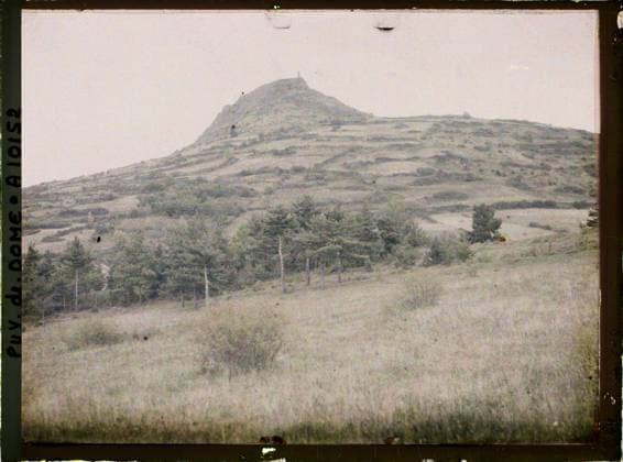 RECORD DATE NOT STATED Puy-de-DÃ me, France , 1916-1917 - Auvergne - StÃ phane Passet - (September 1916 - February 1917) (French - ï»¿Puy-de-DÃ me , France). Landscape, Mont , Mountain, Conifer, Volcano, Vegetation , botany, Nature , Environment, France, Landscape of the Valbeleix Valley Copyright: xpiemagsx AKahnlpie020223-9402 !ACHTUNG AUFNAHMEDATUM GESCHÄTZT!