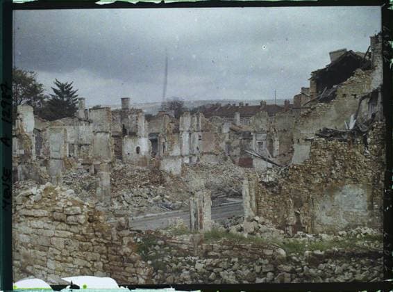 RECORD DATE NOT STATED Verdun , France , 1917 - North of France, Belgium - Paul Castelnau (photographic section of the armies) - (September 1-5) (French - ï»¿Verdun , France). Ruins, front, bombing, street , neighborhood, rubble, First World War, Habitat , Architecture, Verdun, rue Chevert Copyright: xpiemagsx AKahnlpie020223-21106 !ACHTUNG AUFNAHMEDATUM GESCHÄTZT!