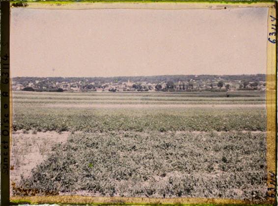 RECORD DATE NOT STATED Cormeilles-en-Parisis, France , 1930 - Ile -de -France - StÃ phane Passet - (May 1, July 8) (French - ï»¿Cormeilles-en-Parisis , France). Landscape, agriculture , breeding, field, agglomeration panorama, Nature , Environment, Economic Activity, Habitat , Architecture, Ile de France, Cormeilles en Parisis, La Plaine and, at the bottom, the village Copyright: xpiemagsx AKahnlpie020223-22359 !ACHTUNG AUFNAHMEDATUM GESCHÄTZT!