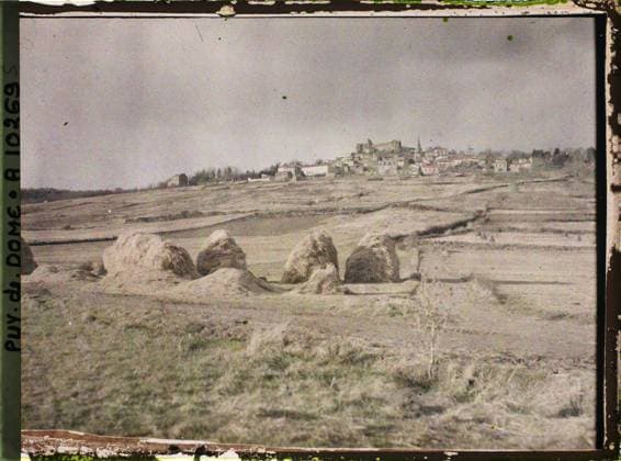 RECORD DATE NOT STATED Le Broc and Civeyrac, France , 1916-1917 - Auvergne - StÃ phane Passet - (September 1916 - February 1917) (French - ï»¿Le Broc et Civeyrac , France). Mont , Mountain, hay, field, agglomeration panorama, palace , castle, Habitat , Architecture, France, Broc and Siverac: view of these two villages Copyright: xpiemagsx AKahnlpie020223-9507 !ACHTUNG AUFNAHMEDATUM GESCHÄTZT!