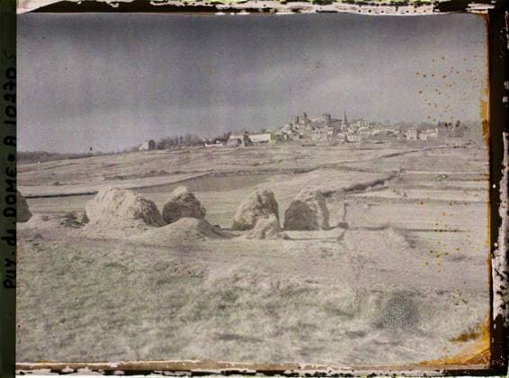 RECORD DATE NOT STATED Le Broc and Civeyrac, France , 1916-1917 - Auvergne - StÃ phane Passet - (September 1916 - February 1917) (French - ï»¿Le Broc et Civeyrac , France). Mont , Mountain, hay, field, agglomeration panorama, palace , castle, Habitat , Architecture, France, Broc and Siverac: view of these two villages Copyright: xpiemagsx AKahnlpie020223-9506 !ACHTUNG AUFNAHMEDATUM GESCHÄTZT!