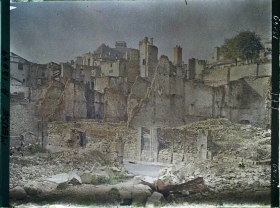 RECORD DATE NOT STATED Verdun , France , 1917 - North of France, Belgium - Paul Castelnau (photographic section of the armies) - (September 1-5) (French - ï»¿Verdun , France). Ruins, front, bombing, street , neighborhood, rubble, First World War, Habitat , Architecture, France , Verdun , Rue Mazel Copyright: xpiemagsx AKahnlpie020223-21167 !ACHTUNG AUFNAHMEDATUM GESCHÄTZT!