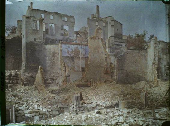 RECORD DATE NOT STATED Verdun , France , 1917 - North of France, Belgium - Paul Castelnau (photographic section of the armies) - (September 1-5) (French - ï»¿Verdun , France). Ruins, front, bombardment, rubble, First World War, France , Verdun , Rue Mazel Copyright: xpiemagsx AKahnlpie020223-21126 !ACHTUNG AUFNAHMEDATUM GESCHÄTZT!