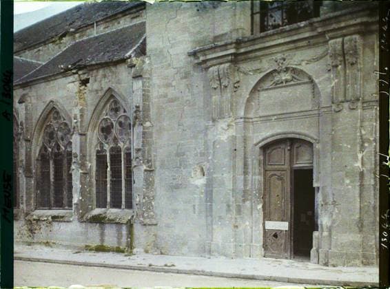 RECORD DATE NOT STATED Verdun , France , 1917 - North of France, Belgium - Paul Castelnau (photographic section of the armies) - (September 1-5) (French - ï»¿Verdun , France). Church, ruins, front, bombing, door, medium age, carved decor, religious architecture, First World War, Art, Habitat , Architecture, France, Verdun, cathedral, entrance Copyright: xpiemagsx AKahnlpie020223-21164 !ACHTUNG AUFNAHMEDATUM GESCHÄTZT!