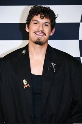 February 2, 2023, Los Angeles, CA, USA: Omar Apollo at Warner Music Group s Grammy Pre-Party 2023, heald at the Hollywood Athletic Club on Feb 2, 2023 in Hollywood, California. Los Angeles USA - ZUMAs181 20230202_zea_s181_113 Copyright: ximageSPACEx