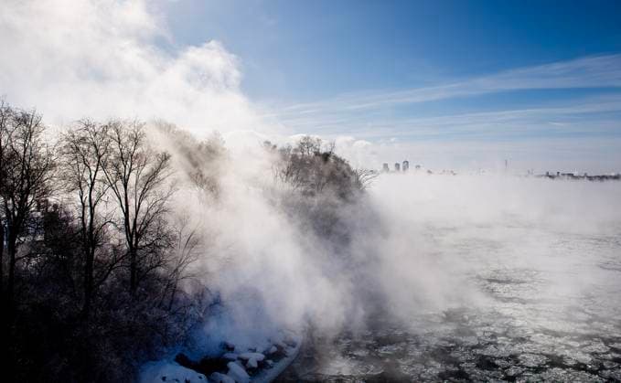 February 4, 2023, Montreal, PQ, Canada: Ice fog is shown on the St. Lawrence River during frigid temperatures in Montreal, Saturday, February 4, 2023. Environment Canada has issued an extreme cold weather warning for the region. Montreal Canada  - ZUMAc35_ 20230204_zaf_c35_011 Copyright: xGrahamxHughesx