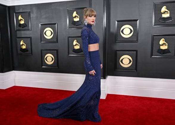 65th Annual Grammy Awards held at Crypto Arena - Arrivals Featuring: Taylor Swift Where: Los Angeles, California, United States When: 05 Feb 2023 Credit: BauerGriffin INSTARimages Copyright: xAXELLExWOUSSENx 52416111 EDITORIAL USE ONLY. NOT FOR USE BY NEWSPAPERS BASED IN THE UK.