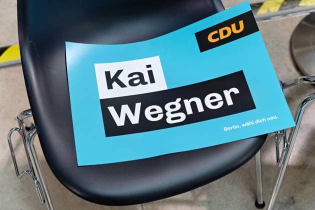 10.02.2023,Berlin,Deutschland,Wahlkampf-Abschluss der CDU Berlin in der CDU-Bundesgeschäftsstelle.Am 12.02.2023 findet die Wahl zum Abgeordnetenhaus von Berlin statt.Foto:Kai Wegner *** 10 02 2023,Berlin,Germany,election campaign closing of the CDU Berlin in the CDU federal office On 12 02 2023 the election for the House of Representatives of Berlin will take place Photo Kai Wegner