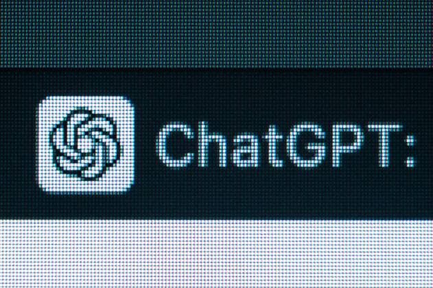 Das Logo des ChatGPT des US-amerikanischen Unternehmens OpenAI ist auf einem Bildschirm eines Computers zu sehen. Rottweil Baden-Württemberg Deutschland *** The logo of the ChatGPT of the US American company OpenAI can be seen on a screen of a computer Rottweil Baden Württemberg Germany