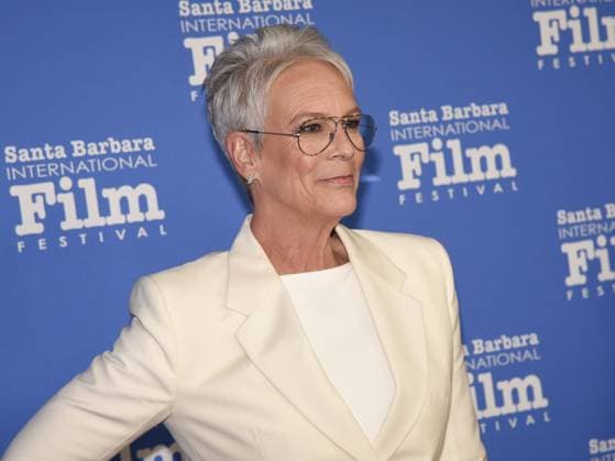 11 February 2023 - Los Angeles, California - Jamie Lee Curtis. Outstanding Performer of the Year Award, 38th Annual Santa Barbara International Film Festival at Arlington Theatre. Photo Credit: Billy Bennight AdMedia 288510 2023-02-11 California Santa Barbara Etats-Unis  Copyright: xAdMediax STAR_288510_121